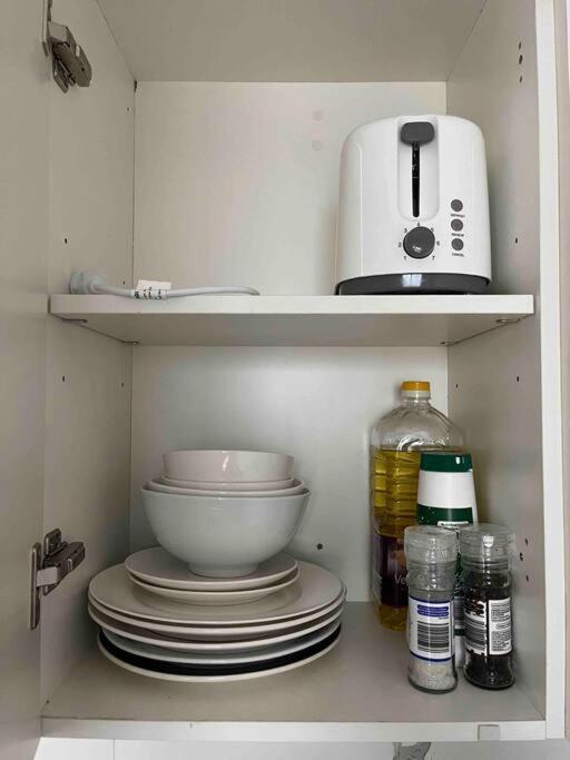 Comfortable Studio+free Parking For Small Car Apartment Sydney